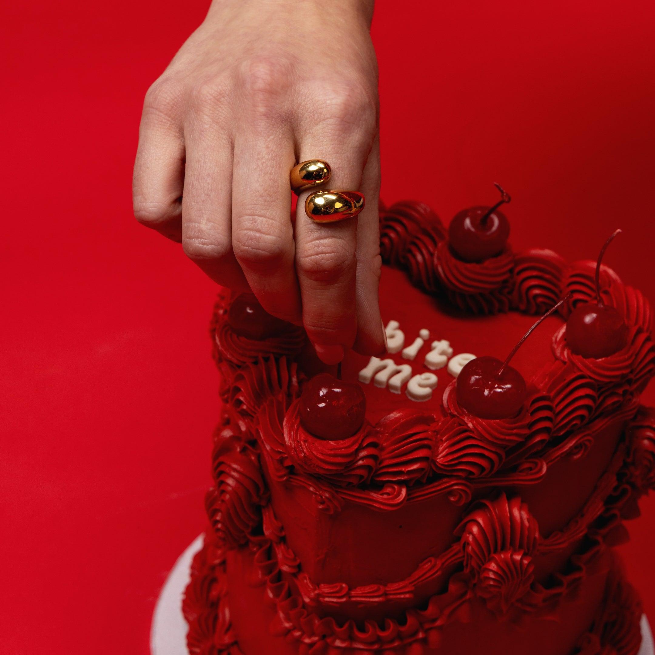 Bold Wrap Around Ring- Gold