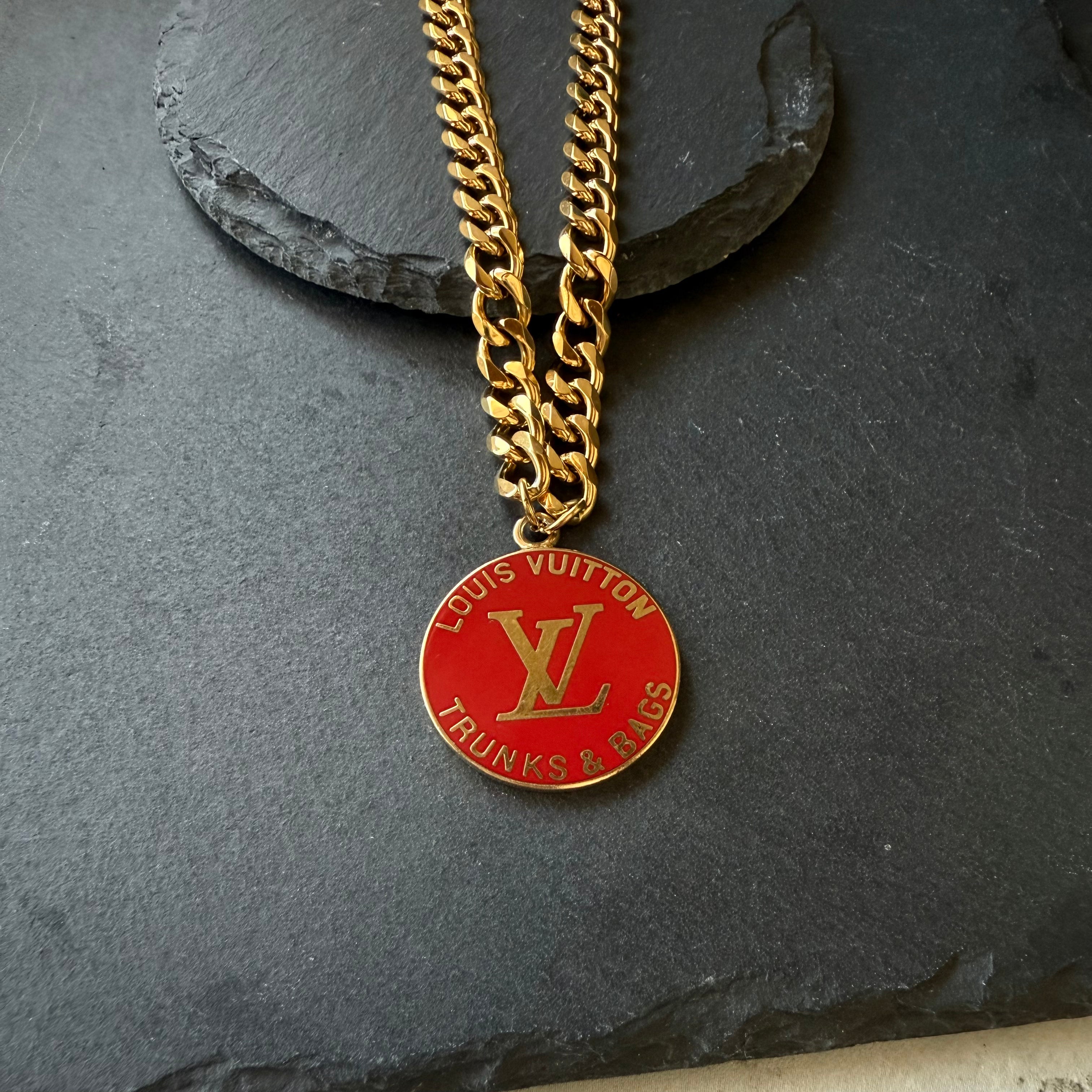 Red Trunks&Bags Necklace