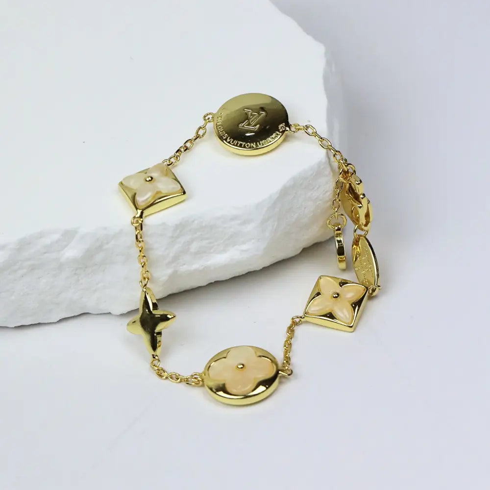 Anna Golden Floral Bracelet