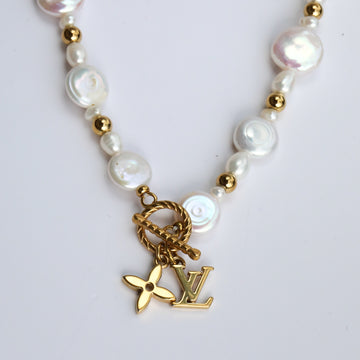 It Girl Charm Necklace
