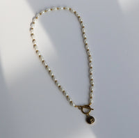 Vintage Dark Brown Charm Pearl Necklace